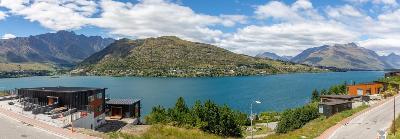 4 Bedroom Home With Elevated Views Of Lake Wakatipu & The Remarkables 퀸즈타운 외부 사진