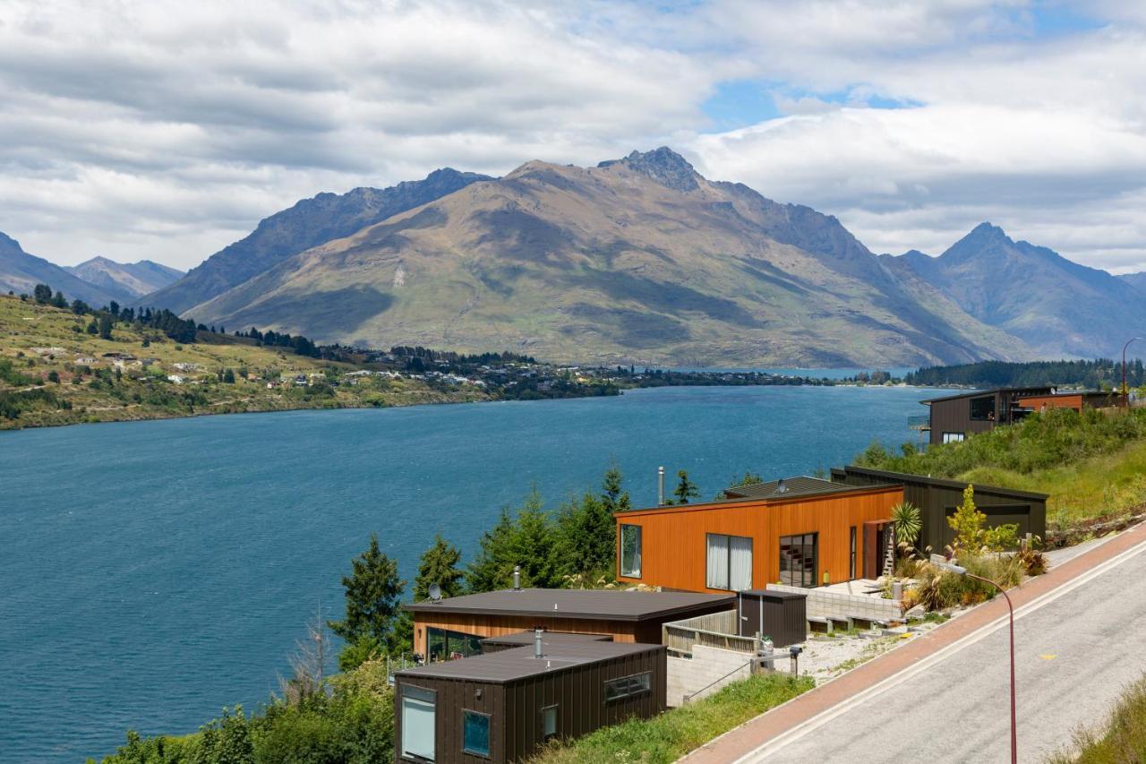 4 Bedroom Home With Elevated Views Of Lake Wakatipu & The Remarkables 퀸즈타운 외부 사진